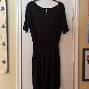 Super soft Black knit dress with pockets